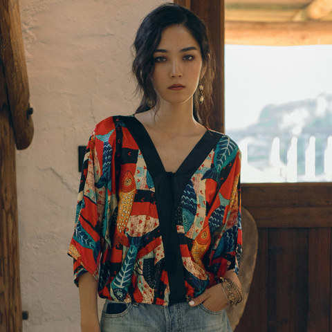 MUMUZI Contrast Color 3/4 Flare Sleeve Top Women V Neck Butterfly Vintage Japanese Kimono Blouse 2022 fish print retro Blouses ► Photo 1/1