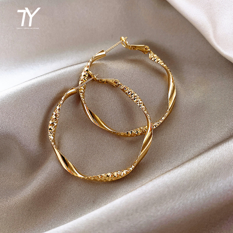 Minimalist Metal Gold Hoop Earrings 2022 New Fashion Korean Jewelry For Woman Wedding Party Unusual Earrings For Luxury Girls ► Photo 1/6