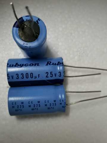 30pcs/lot original Rubycon sky blue TWSS (CEW) series audio aluminum electrolytic capacitors free shipping ► Photo 1/3