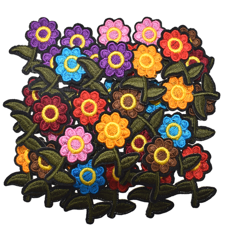10Pcs Small Embroidered Iron On flower patch Badges Leaf Daisy Flowers Appliques For Bag Hat Clothes Craft Decoration 3.0cm ► Photo 1/6