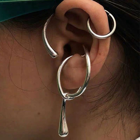 FFLACELL 1 Pair Irregular Distortion Buckle Big Layer Ear Cuff Purpose Twist Metal Line Clip Earrings Without Piercing for Women ► Photo 1/6