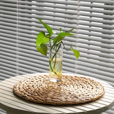 2 pcs 38/35/30cm Round Rattan Placemats Natural Cattail Straw Woven Dining Table Mats Heat Table Mats Coasters Kitchen Table ► Photo 1/6