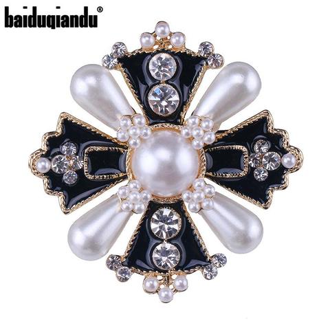 baiduqiandu Brand New Arrival Simulated Pearl Vintage Style Cross Brooches for Women Fashion Dress Coat Accessories Jewelry ► Photo 1/6