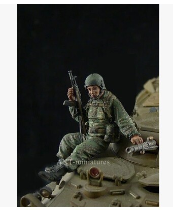 1/35  Resin Model Building Kit Figure  Russian soldiers C ► Photo 1/1