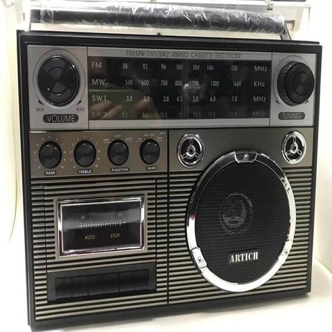 High-end and elegant radio-cassette recorder with FM/AM/SW 3 band radio ► Photo 1/1