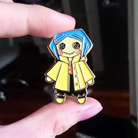 Coraline Doll Enamel Brooch Pins Badge Lapel Pins Alloy Metal Fashion Jewelry Accessories Gifts ► Photo 1/3