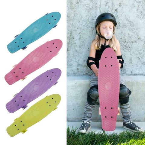 Beginner Skateboards 22 Inch Mini Cruiser Retro Skateboard for Kids Boys Youths Beginners ► Photo 1/1