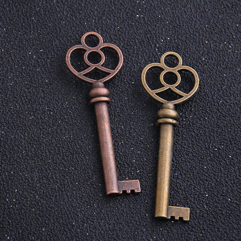 4pcs 19*60mm Antique Copper/Bronze Metal Zinc Alloy Trendy Hollow Lovely Key Jewelry Pendant Charms ► Photo 1/4