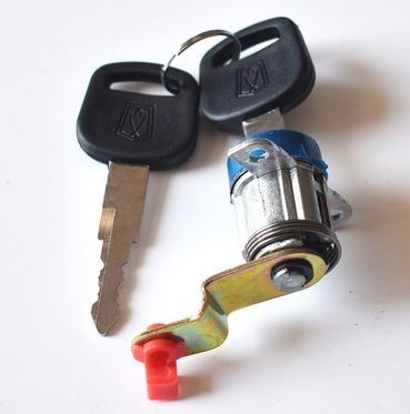 BACK DOOR LOCK CYLINDER & KEY SET FOR  08/1989-01/2006	 TOYOTA HIACE LH1**,RZH10*,11*,125,135,15* ► Photo 1/1