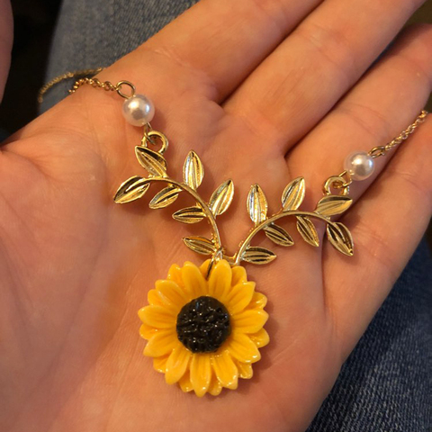 New Sunflower Pendant Necklace for Women, Girl, Jewelry Gift