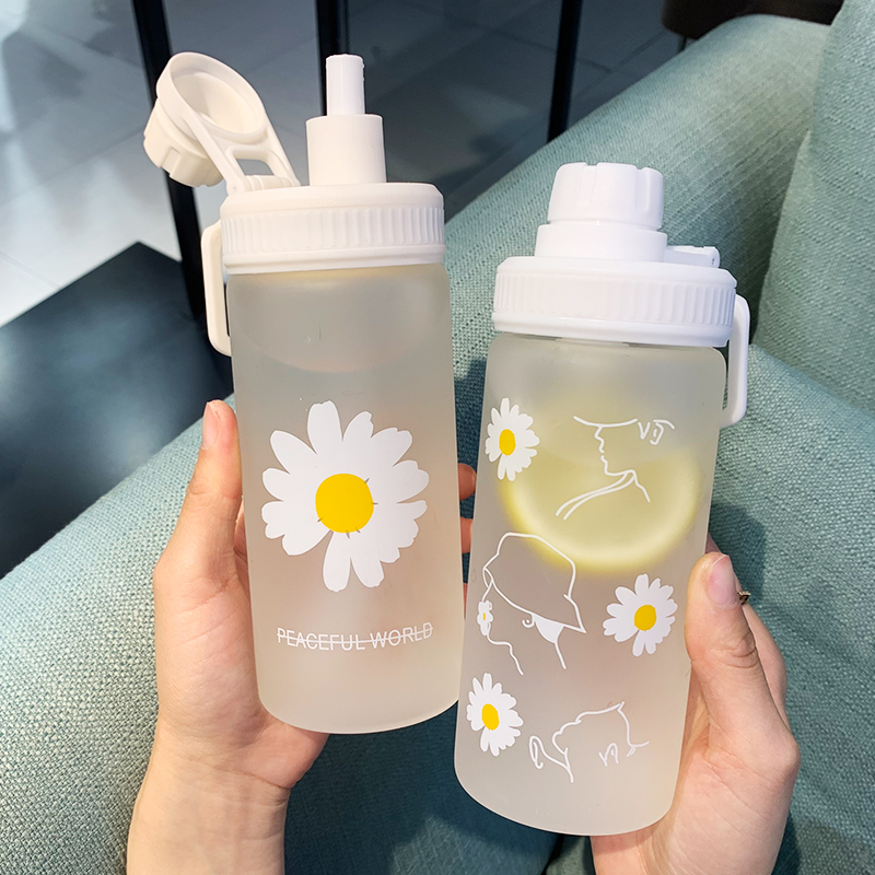 Buy Online New 500m Cute Daisy Plastic Water Bottles With Straw Portable  Clear Frosted BPA Free Water Bottle For Kids Students Drinking Cup ▻  Alitools