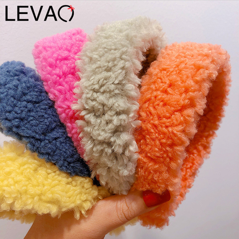 Leveo Teddy Style Thick Headband Hair Bands for Women 2022 Winter Warm Cashmere Hairband Solid Color Wide Hair Hoop Ornament ► Photo 1/6