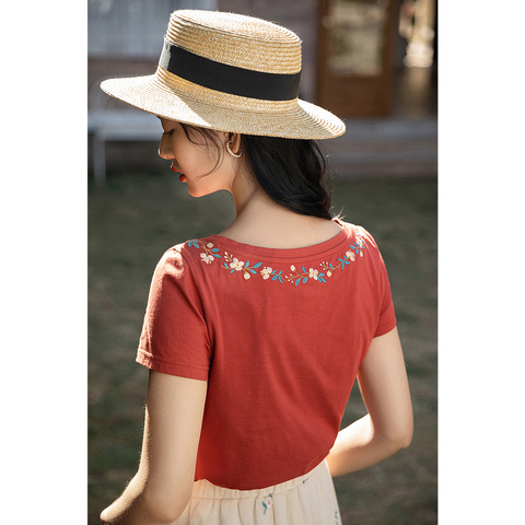 INMAN Short Sleeve T-Shirt Ladies Embroidered Round Neck 2022 Summer New Arrivals Cotton Top Retro Bottoming Tees ► Photo 1/5