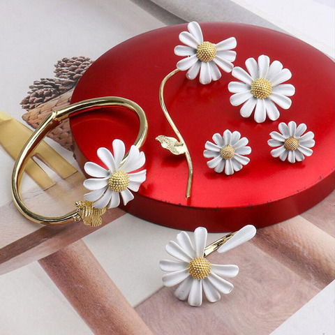 2022 Jewelry sets For Women New Korean Elf Small Daisy Asymmetric Tassel Flower Stud Earrings Necklace Jewelry female 2022 Set ► Photo 1/6