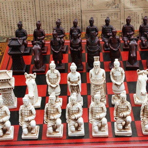 Wood Chess Chinese Retro Terracotta Warriors Chess Wood Do Old Carving Resin Chessman Oversized Chess Piece Premium ► Photo 1/5