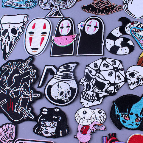 Japan Anime Cartoon Patches For Clothing Skull Heart Iron on Embroidered Patches On Clothes DIY Hippie Stripe Applique Badge diy ► Photo 1/6
