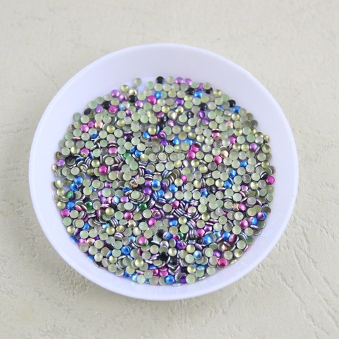 1440 pcs/lot 2mm flat round iron-on hotfix aluminum metalic with adhesive Hot drilling DIY clothes/garment accessories ► Photo 1/5