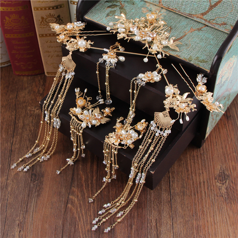 New Style Chinese Clothing Bride Ancient Headdress Chinese Wedding Golden Suit Tassels Hairpin-Chinese Traditional Wedding Dress ► Photo 1/5