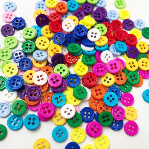 100pcs New 8mm 4 holes Plastic Button / Sewing lots Mix PT86 ► Photo 1/1