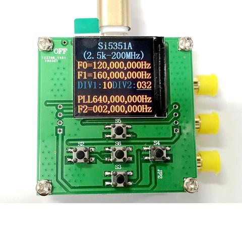2.5K-200MHz SI5351 clock signal generator module high frequency signal square wave frequency generator STM32 TFT display ► Photo 1/6