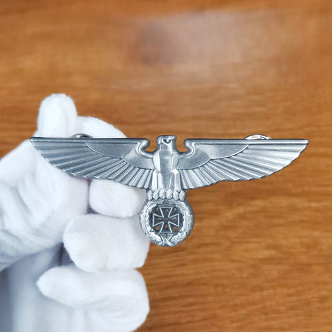 German Eagle Cross Wreath Quality Metal Pin Military Army Brooch Vintage black Cokede Decor ► Photo 1/2