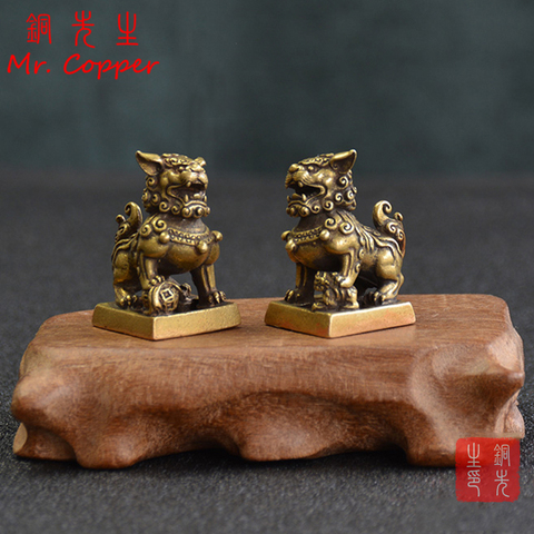 Antique Bronze 1 Pair Lions Seal Desktop Ornaments Copper Animal Miniature Figurine Lucky Brass Lion Statue Feng Shui Decoration ► Photo 1/6