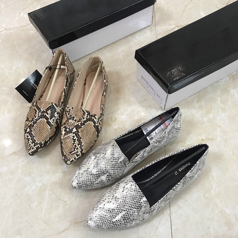 Women's flat Shoes autumn 2022 New Fashion Serpentine Flat-soled Single Shoes Large Size Women's Shoes 41 ► Photo 1/5