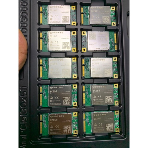 Quectel EC25-E MiniPCIe EC25EFA-MINIPCIE LTE Cat-4 module 150Mbps for EMEA / Korea / Thailand / India ► Photo 1/6