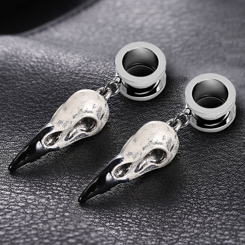 2PCS Ear Piercing   Ear Plugs Tunnels Ear Expansions Ear Reamer Body Jewelery Crow Skull Head Earrings Steel Oreja  Expansiones ► Photo 1/6