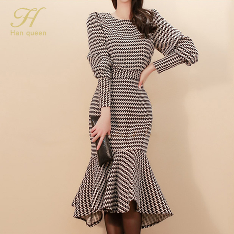 H Han Queen 2 Pieces Suit Women 2022 Autumn O-neck Crop Top And Sheath Mermaid Skirts Elegant Slim Plaid Occupation Skirt Suit ► Photo 1/6