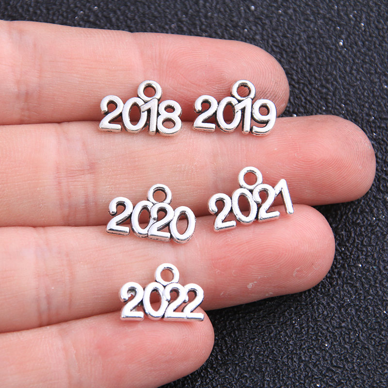 Years Number 20/Pcs 2018/2019/2020 Tibetan Silver Charms Pendants DIY Craft 