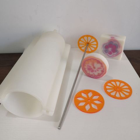 acrylic pull-through soap shapers  fit 7cm diameter column mold ► Photo 1/6