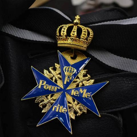Exact replica WW2 Prussian German grand medal WWI Gold Blue Max Pour Le Merite badge ► Photo 1/6