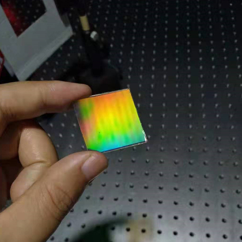 20mm Ultra-high Linear Density Plane Diffraction Grating Optical Beam Spliter Spectrograph Holographic Laser Float Glass Grating ► Photo 1/5