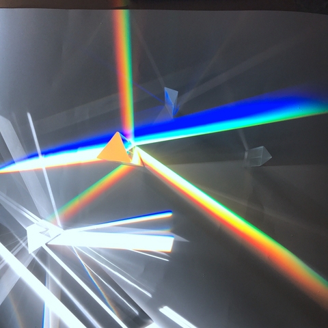 30mm*30mm*100mm Equilateral Triangular Prism Photography Rainbow Prism Optical Experiment Photograph ► Photo 1/6