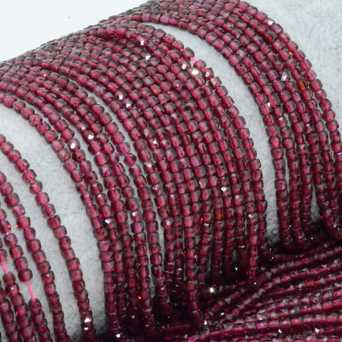 Natural Brazil Pyrope Garnet Irregular Faceted Cube Beads 2mm ► Photo 1/5