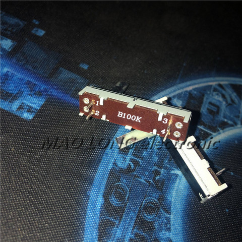 35MM mixer straight sliding single potentiometer B100K with midpoint iron handle 15MM SC2043N 4 feet ► Photo 1/4