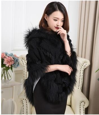 2022 Women Raccoon Fur Cape Poncho Winter Loose Out Street wear Knitted Long Sleeve Sweater Plus Size Pullover Fur Coat With Hat ► Photo 1/6