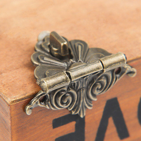 High Quality Box Buckle Antique Alloy Buckle Box Wooden Wine Box Lock Craft Furniture Hardware 48*45mm ► Photo 1/6