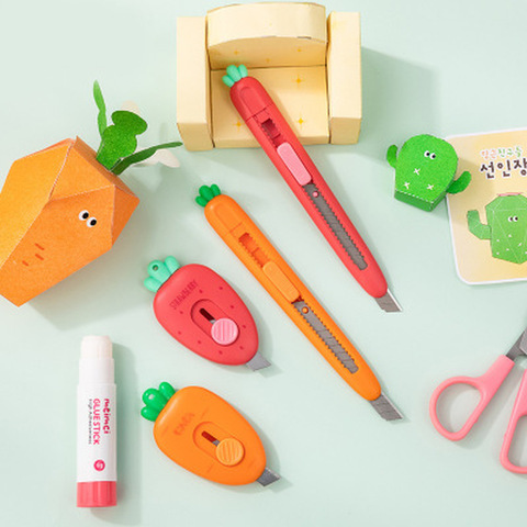 Novelty Fruit Carrot Utility Knife Mini Kawaii Portable Craft Wrapping Box Paper Envelope Cutter Knife Letter Opener Tools ► Photo 1/6