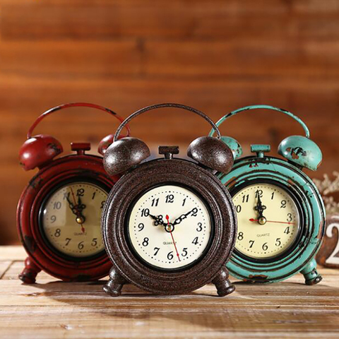 Vintage Alarm Clock, Analog Table Desk Clock with Quartz Movement Battery Operated for Bedroom Living Room Bar Decoration ► Photo 1/5