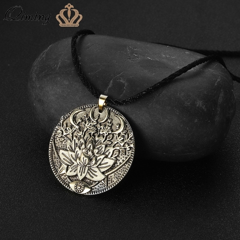 Triple Moon Goddess With A Lotus Flower Wiccan Evil Eye Necklace Women Men Engraved Witchcraft Amulet Talisman Jewelry Gift ► Photo 1/6