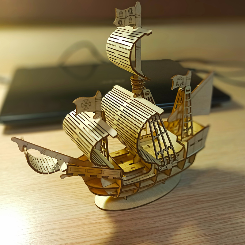 Kids 3D Puzzle Wooden DIY Sailing Ship Toys 3D Wooden Puzzle Toy For Children 