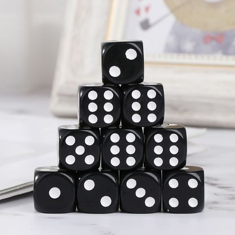10pcs 16mm Acrylic Dice Black/White 6 Sided Casino Poker Game Bar Party Dice Multi Sides Dice for Board Game ► Photo 1/6