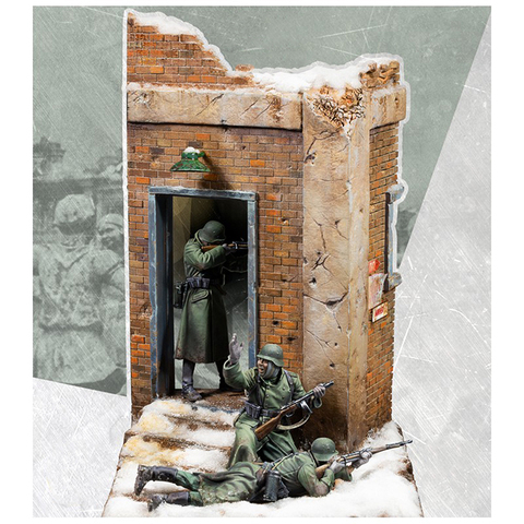 Resin Figure  1/35 ancient crew include 3 (WITH scene )    Model Unassambled Unpainted  Figure Building Kit ► Photo 1/3