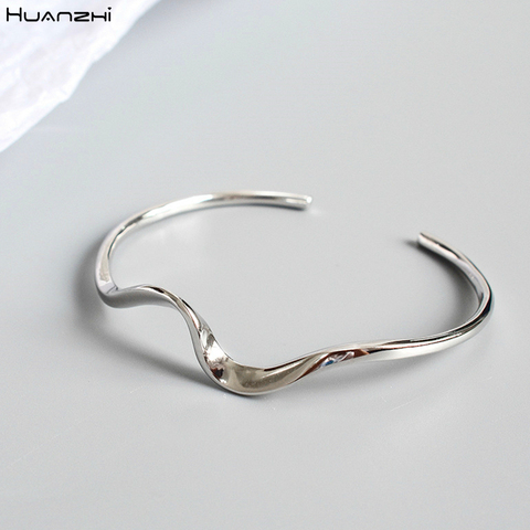 HUANZHI 2022 Simple Design Geometric Irregular Wave Twisted Metal Gold Open Adjustable Bracelet Bangle for Women Girl ► Photo 1/6