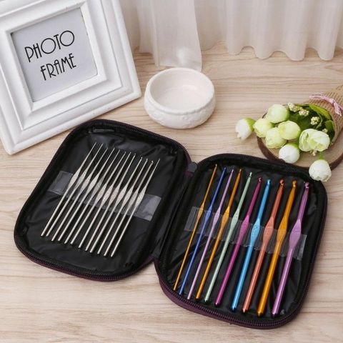 22pc Multi colour Crochet Hook Yarn Aluminum Knitting Needles Set Kit with Case ► Photo 1/6