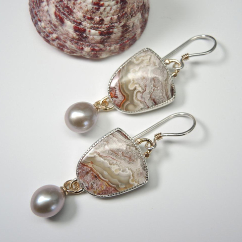 Trendy Rock Waves Pattern Pearl Dangle Earrings for Women Charms Jewelry Resin Stone Statement Wedding Earring Gifts ► Photo 1/5
