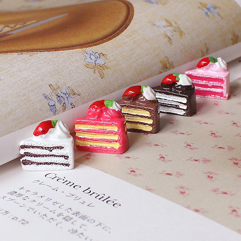 10PCS Dollhouse Miniature Resin Triangle Cakes Doll Mini Food Bakery Bread DIY Kitchen Accessories ► Photo 1/3