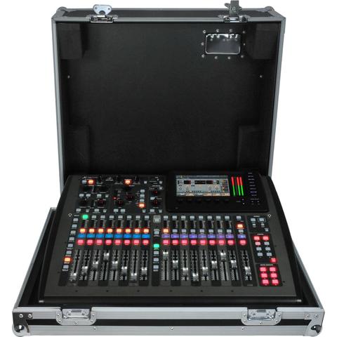 Behringer X32 Compact Professional Digital Audio Mixer + Flight Case ► Photo 1/6